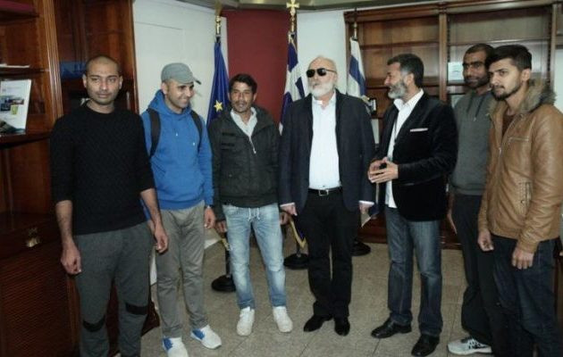 Πρόεδρος πακιστανικής κοινότητας σε Κουρουμπλή: Βοηθήσαμε στη Μάνδρα από την ψυχή μας